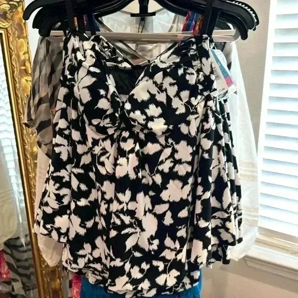 SWIM SOLUTIONS Bust Support Flyaway Convertible Tankini Swim Top - Picture 3 of 8